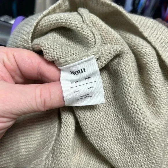 Noul  Sweater - Picture 5 of 6